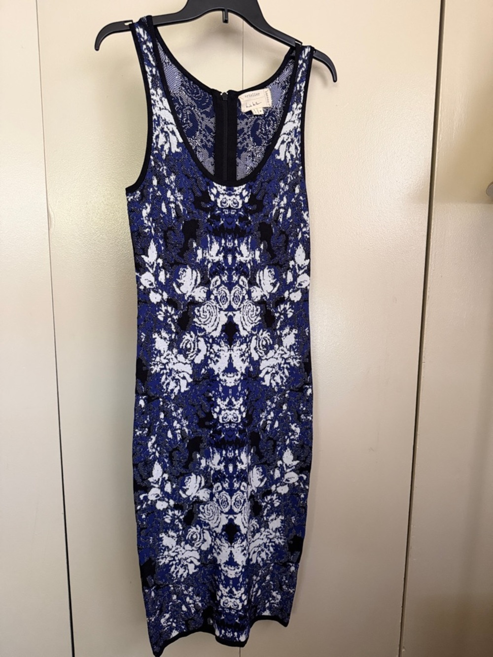 Sleeveless Blue & White Floral Midi Dress M